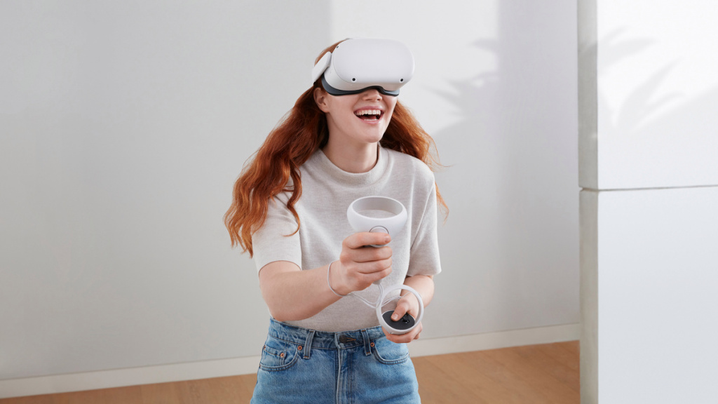 Mulher Velha Nos 360 Vê óculos De Realidade Virtual Jogando O Jogo